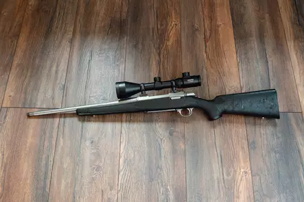 Browning A-BOLT Käytetty kivääri - Käytetyt kiväärit - 123451016 - 2